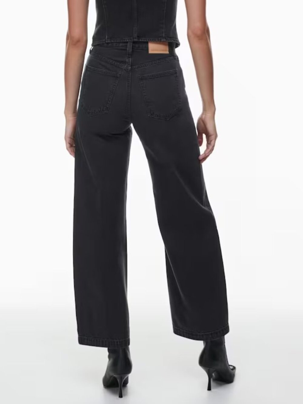 Aritzia Denim Forum Zoe High Rise Super baggy 24